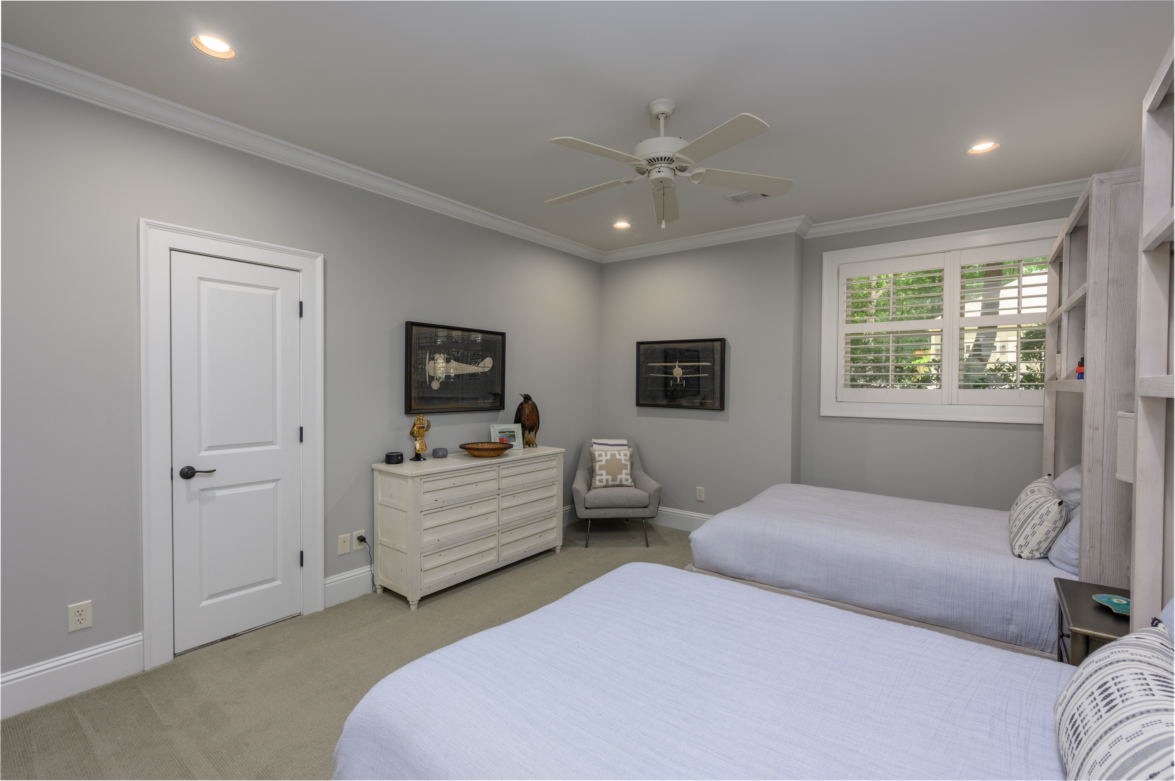 1060 Montgomery Drive image 31